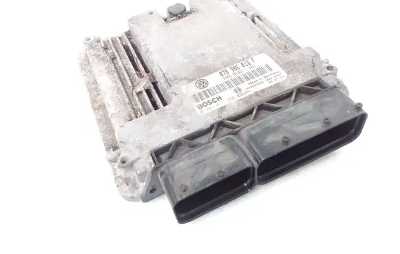 Volkswagen Touareg I Engine control unit/module 070906016F 0281011258
