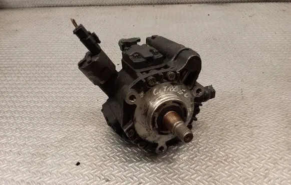 Ford Fiesta Fuel injection high pressure pump 9658176080