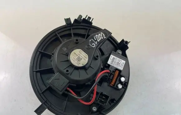 Volkswagen PASSAT B8 Heater fan/blower 5Q1819021 5Q0907521A