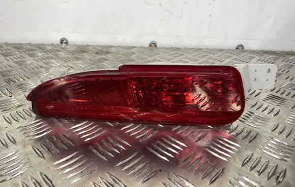 Honda CR-V Rear bumper light 23617602