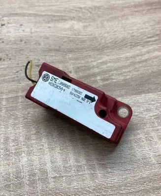 Volkswagen Golf IV Airbag deployment crash/impact sensor IJ0909606D 5WK42350 Used