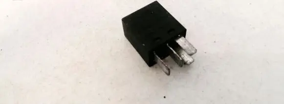 Opel Zafira A Other relay 24432680 70221