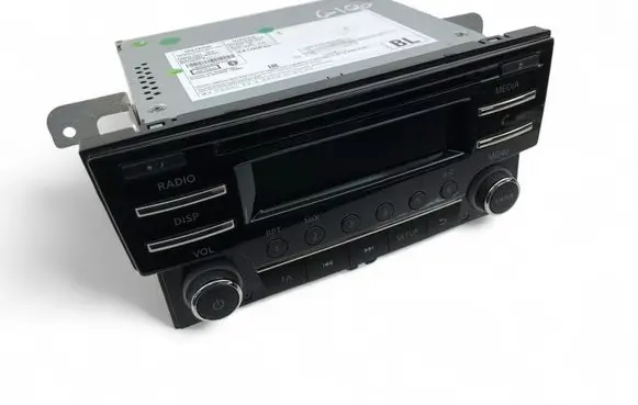 Nissan Pulsar Radio/CD/DVD/GPS head unit 281853ZL1A