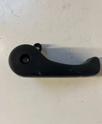 Engine bonnet (hood) release handle