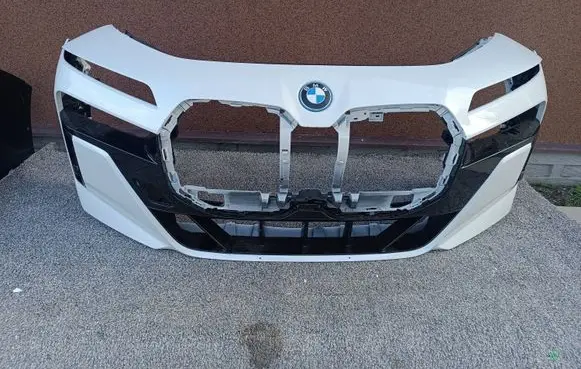 BMW 7 G70 Front bumper