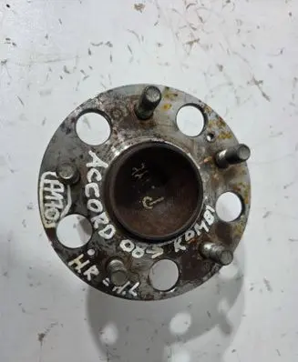 Honda Accord Rear wheel hub spindle/knuckle A170