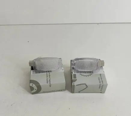 Mercedes-Benz S W221 Front seat light A2218200401