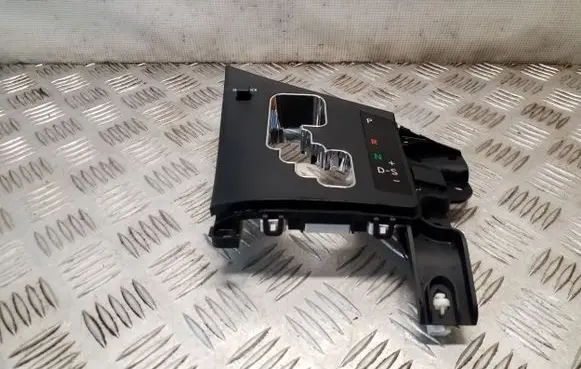 Lexus RX 450H Gear shifter surround trim plastic