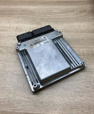 BMW 5 E60 E61 Engine control unit/module ECU 7796680 0281011762