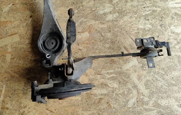 Volvo V60 Rear wheel hub spindle/knuckle 60915A969