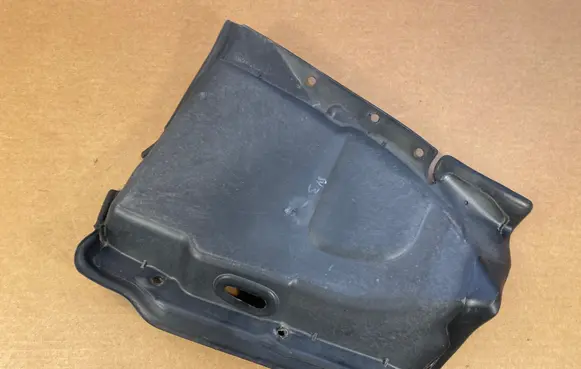 BMW X5 E70 Other engine bay part 51747161746