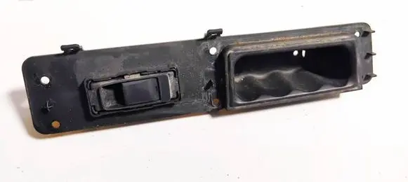Jeep Patriot Electric window control switch 11006b 3907