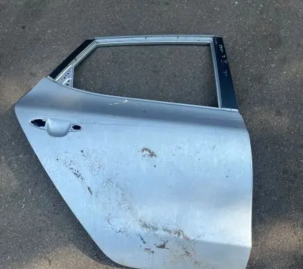 KIA Ceed Rear door