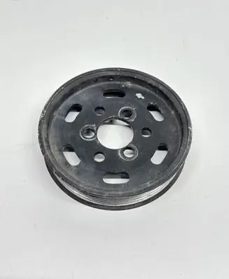 Volkswagen Golf IV Power steering pump pulley 038145255B