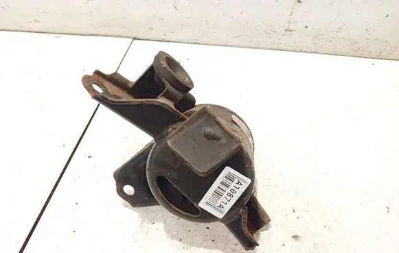Engine mount bracket