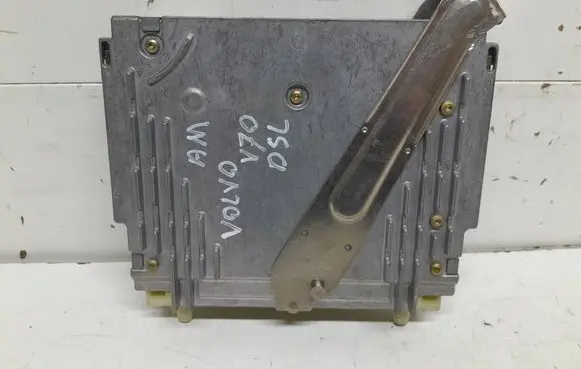 Volvo S70 V70 V70 XC Engine control unit/module P09183992 17390226