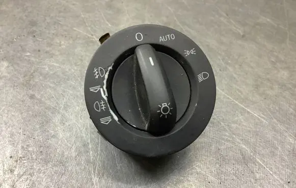 Light switch