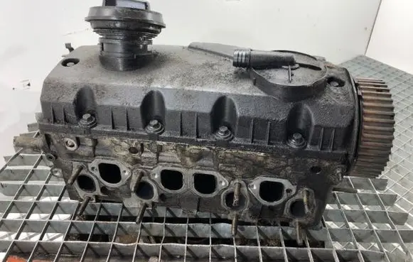 Volkswagen Golf V Engine head 038103373RBKC