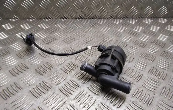Volvo V60 Electric auxiliary coolant/water pump 9017985A