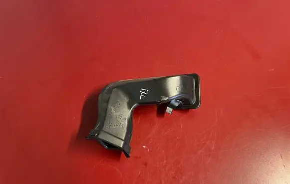 BMW iX Cabin air duct channel 9490693