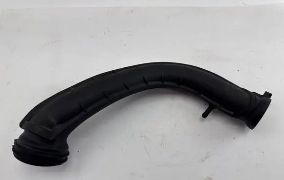 Volkswagen PASSAT B7 Intercooler hose/pipe 03C145673M