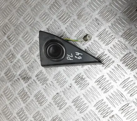 Front door high frequency speaker