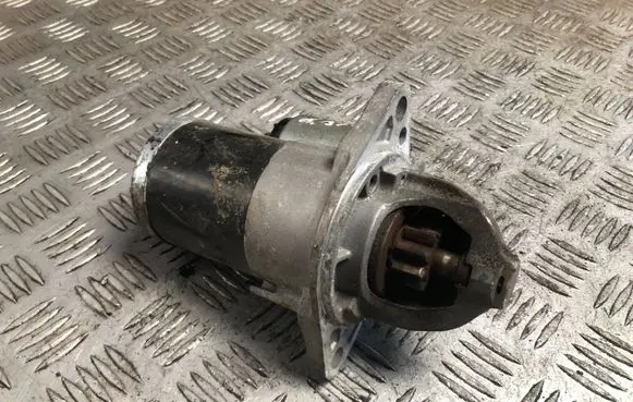 Subaru Outback (BS) Starter motor 23300AA71A