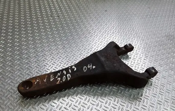 Toyota Avensis T220 Clutch release arm fork 3120131