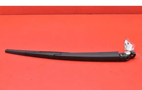Opel Zafira C Rear wiper blade arm