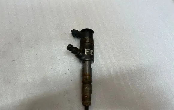 Ford Fiesta Fuel injector 0445110340