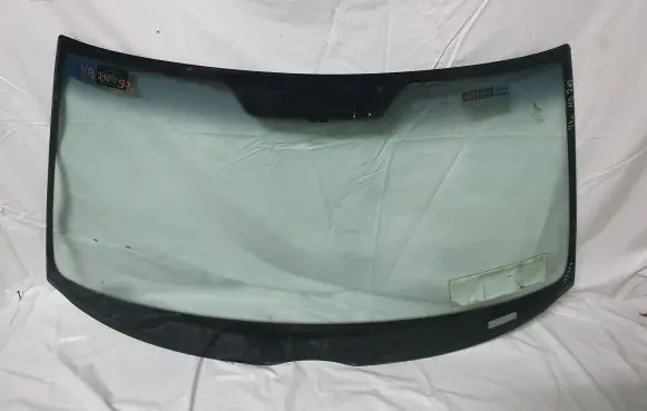 Mercedes-Benz E W210 Front windscreen/windshield window 