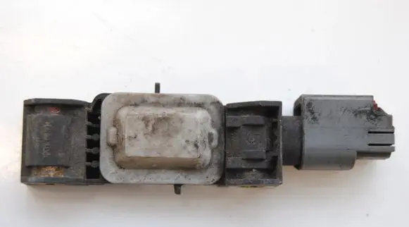 Jeep Grand Cherokee (WK) Airbag deployment crash/impact sensor 04671779AC