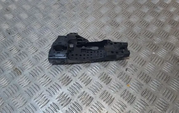 Audi A8 S8 D4 4H Front door exterior handle/bracket 8T0837885B