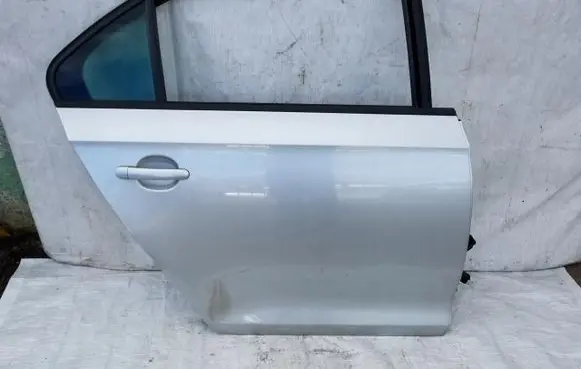 Seat Toledo IV (NH) Rear door