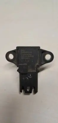 BMW 5 F10 F11 Mass air flow meter 7585493 A2C53384965