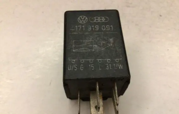 Volkswagen Golf II Other relay 171919091
