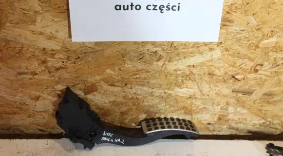 Mercedes-Benz A W176 Accelerator throttle pedal 1604 A2463001604