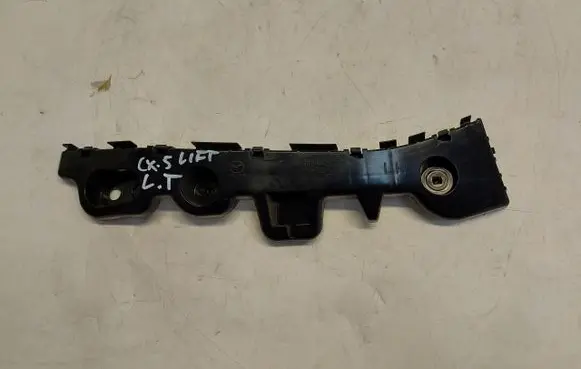 Rear bumper mounting bracket