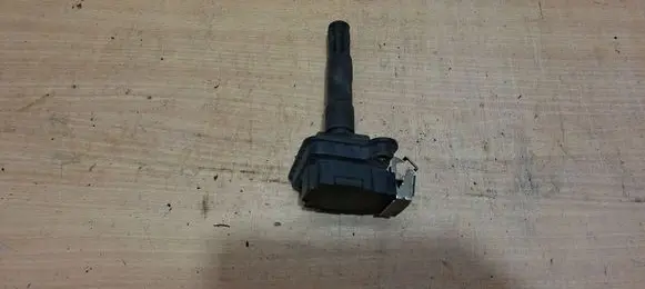 Audi A6 S6 C5 4B High voltage ignition coil 058905105