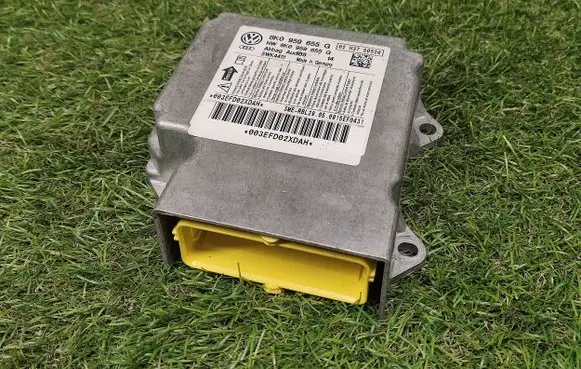 Audi A5 8T 8F Airbag control unit/module 8K0959655G 5WK44111