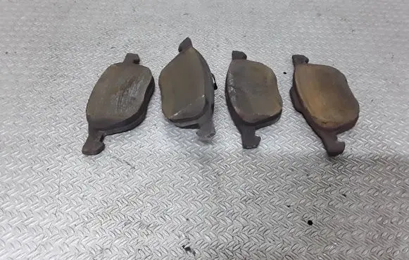 Volvo V50 Brake pads (front) 