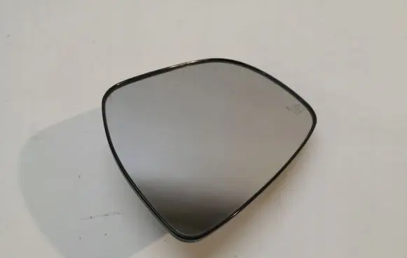Toyota Yaris Wing mirror glass 