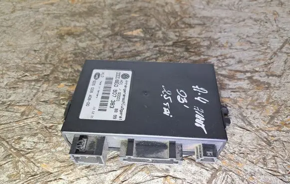 Audi A4 S4 B6 8E 8H Tow bar trailer control unit/module 8E0907383 5DS008408