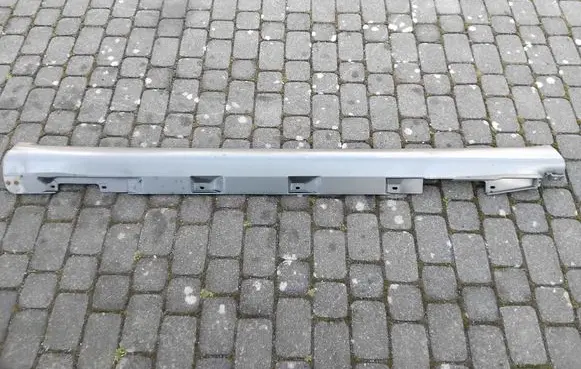 Toyota Corolla Verso AR10 Sill 758520F010 758520F020