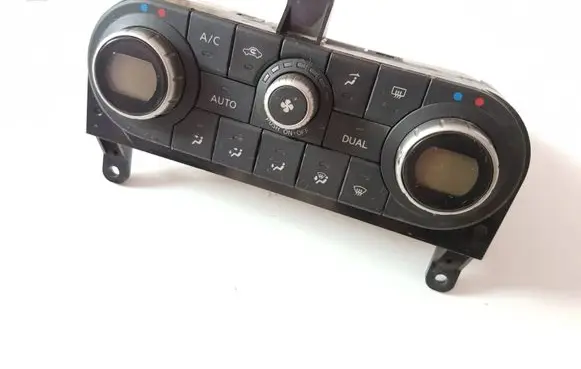 Nissan Qashqai Climate control unit 27500BB00A C0X14