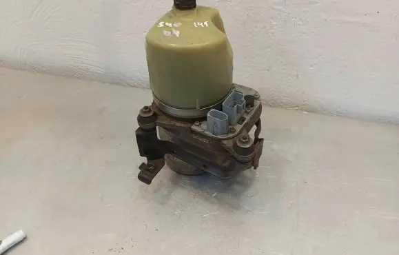 Volvo S40 Power steering pump 4N513K514DJ 30714074