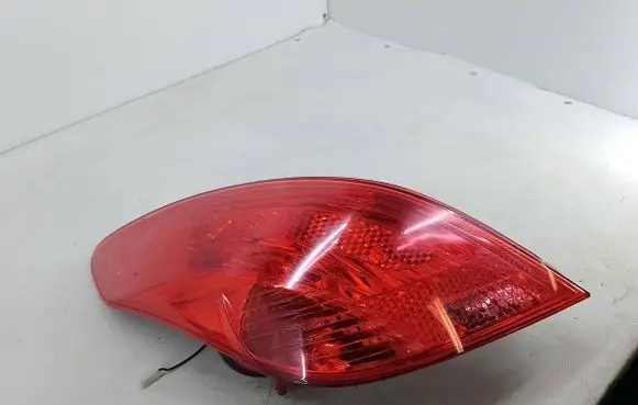 Peugeot 308 Rear/tail lights 9680425780