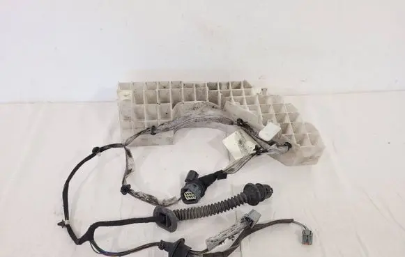 Volvo V70 Rear door wiring loom 8697917