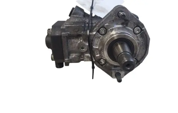 Volvo XC60 Fuel injection high pressure pump 31432135