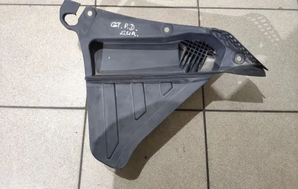 BMW 5 GT F07 Other engine bay part 6987607